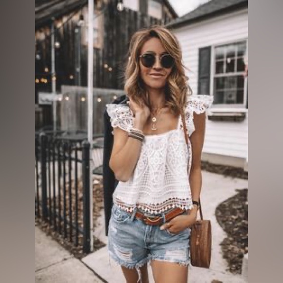 Endless love ⭐️Vici white ruffle top M - Picture 5 of 16